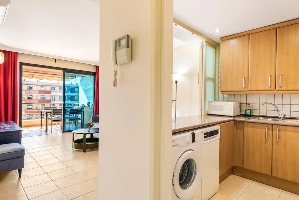 Bright And Welcoming Holiday Home Puerto de Santiago  Bagian luar foto