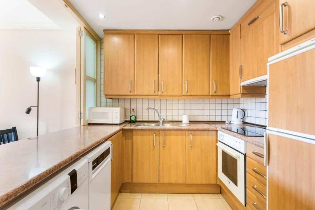 Bright And Welcoming Holiday Home Puerto de Santiago  Bagian luar foto
