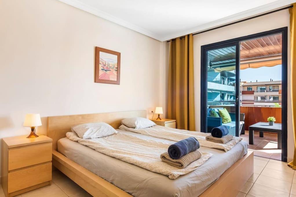 Bright And Welcoming Holiday Home Puerto de Santiago  Bagian luar foto